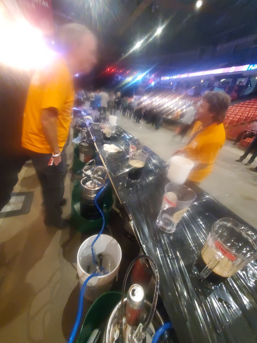 Jonas drinks BEER 🍺 tweet media