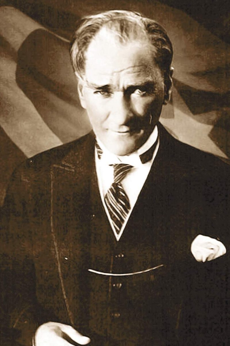 Gazi Mustafa Kemal Atatürk’ün en büyük eserlerinden biri, özgür düşünen, bilimin rehberliğinde ilerleyen, eşitlik ve hukukun temelleri üzerine kurulu çağdaş bir toplum idealidir

Bu vizyon, geleceğin yolunu aydınlatmaya devam edecek 

Saygı, minnet, sevgi ve özlemle anıyoruz...