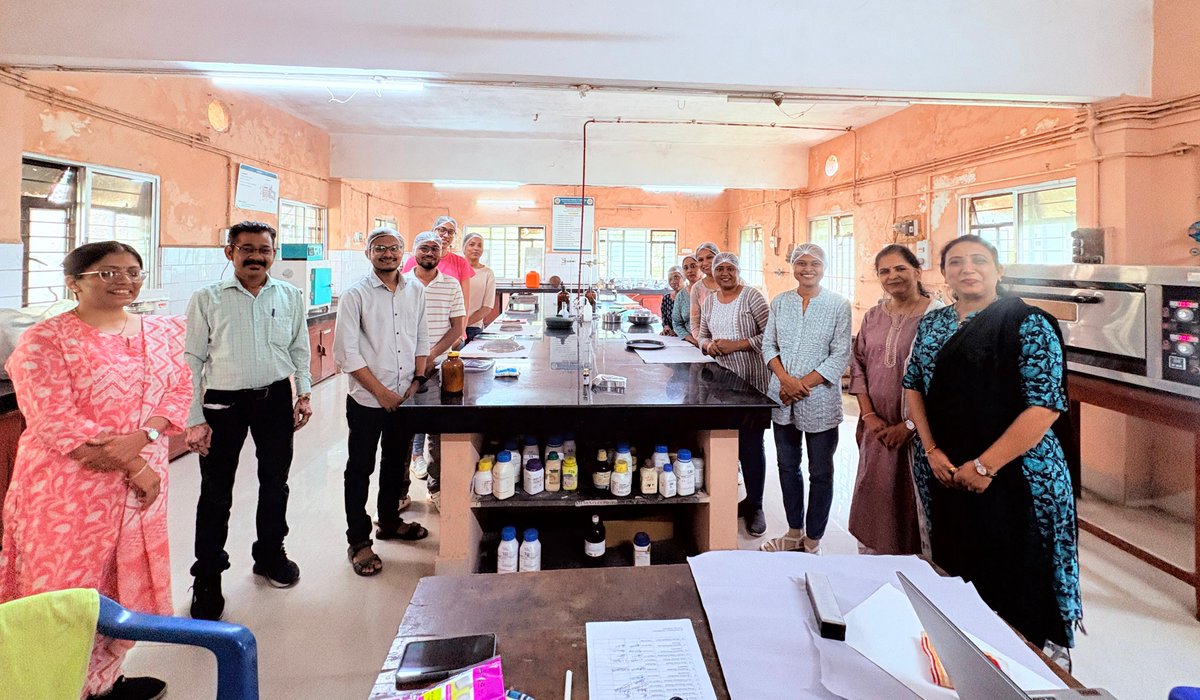 FFicsi's tweet photo. The Training of Trainers(TOT) Program on Multiskill Technician – Food Processing held from 3rd to 5th November 2025 at the College of Food Technology, LITU, Nagpur, offered an engaging blend of theory and practical learning.

Participants explored key concepts in food processing, followed by extensive hands-on sessions in Bakery and Fruits & Vegetables Processing. They prepared plain and coconut cookies, sponge cakes in chocolate and tutti-frutti flavours, along with fresh pineapple juice and squash, gaining valuable insights into ingredient selection, accurate measurements, and product preparation techniques. 👩‍🍳🍍

@MSDESkillIndia @MOFPI_GOI @NSDCIndia @NCVETIndia 
#SkillIndia #FICSI #FoodProcessing #TrainingOfTrainers #TOT #HandsOnLearning #ViksitBharat