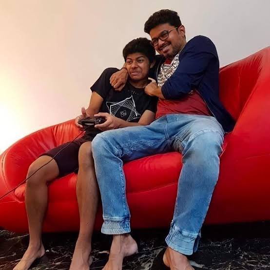 Wishing you all the best <a href="/official_jsj/">Jason Sanjay Official</a> for your directorial debut Movie #JSJ01 - #SIGMA 🙌