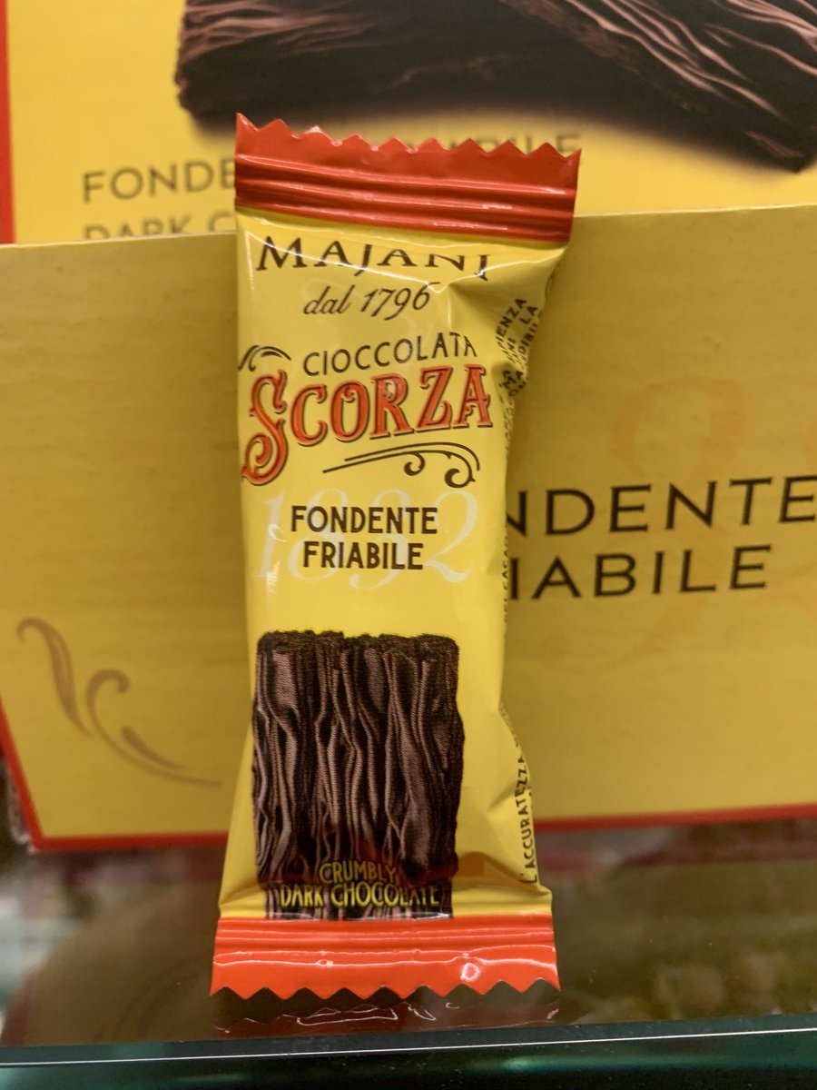 Buongiorno mondo 🌍 scorza fondente friabile 👍vi aspettiamo 😉