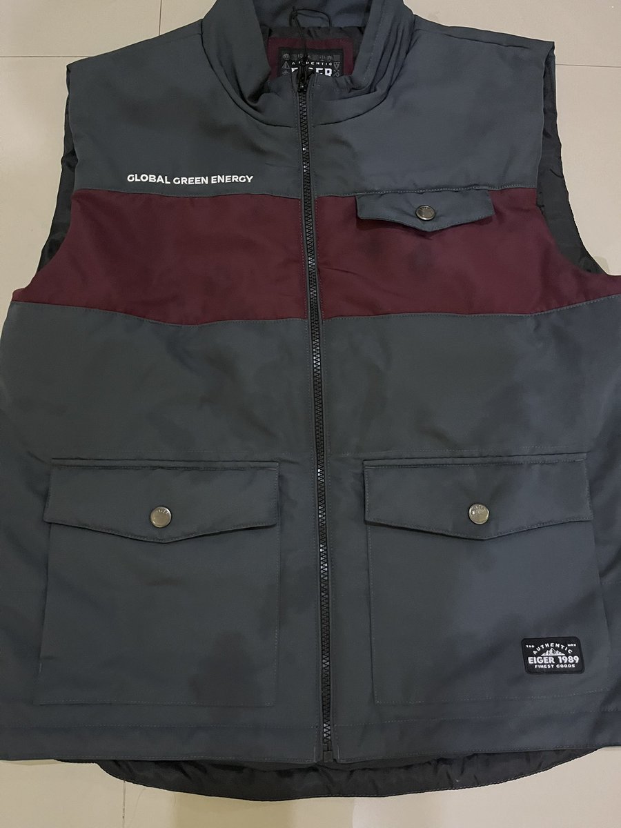 Semualibur's tweet photo. For sale vest eiger like new size L
Wa :085156687857 https://t.co/Uv2SuZhTfV