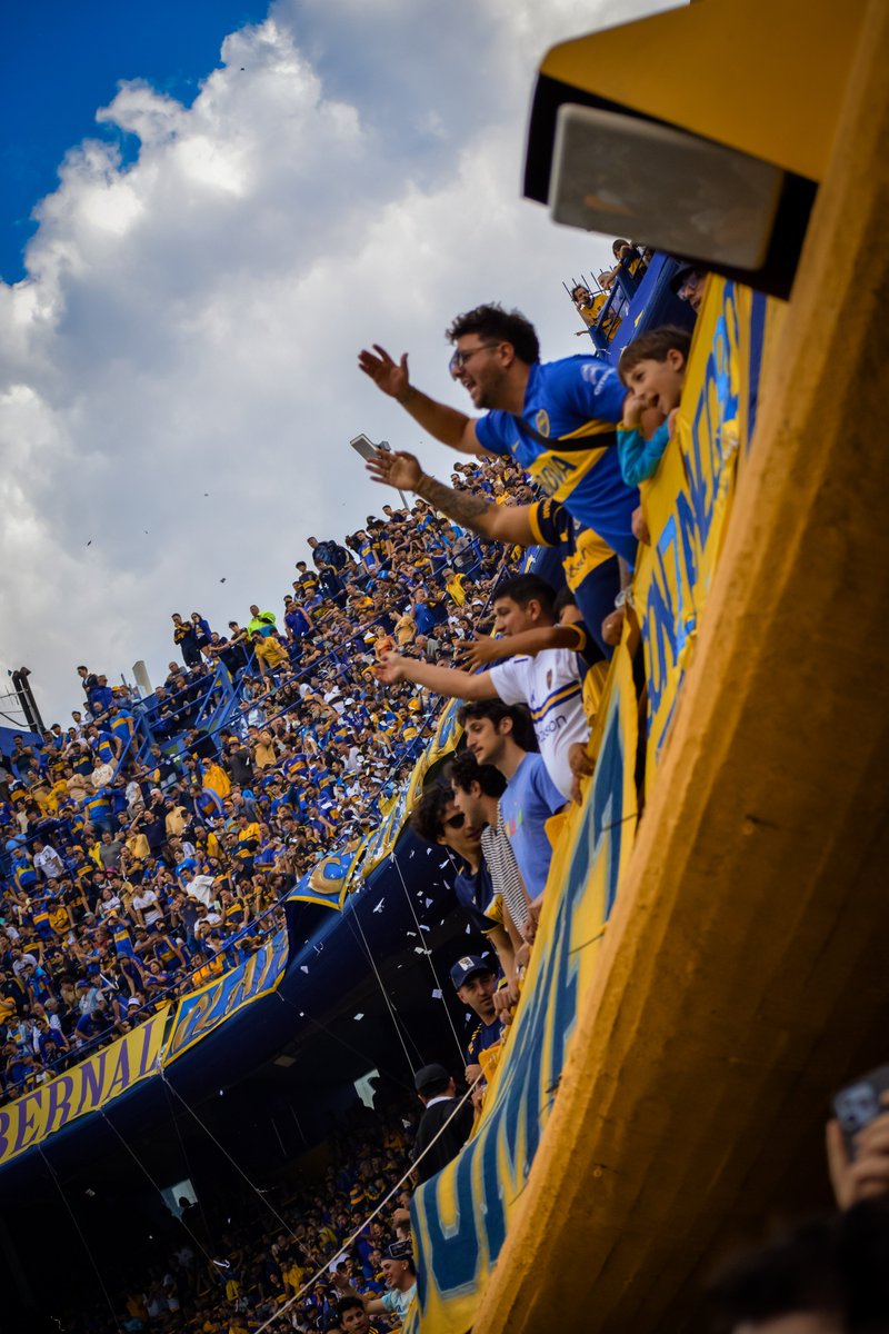 El movimiento popular más grande del mundo, 𝘆 𝗲𝗹 𝘂́𝗻𝗶𝗰𝗼. 🇸🇪