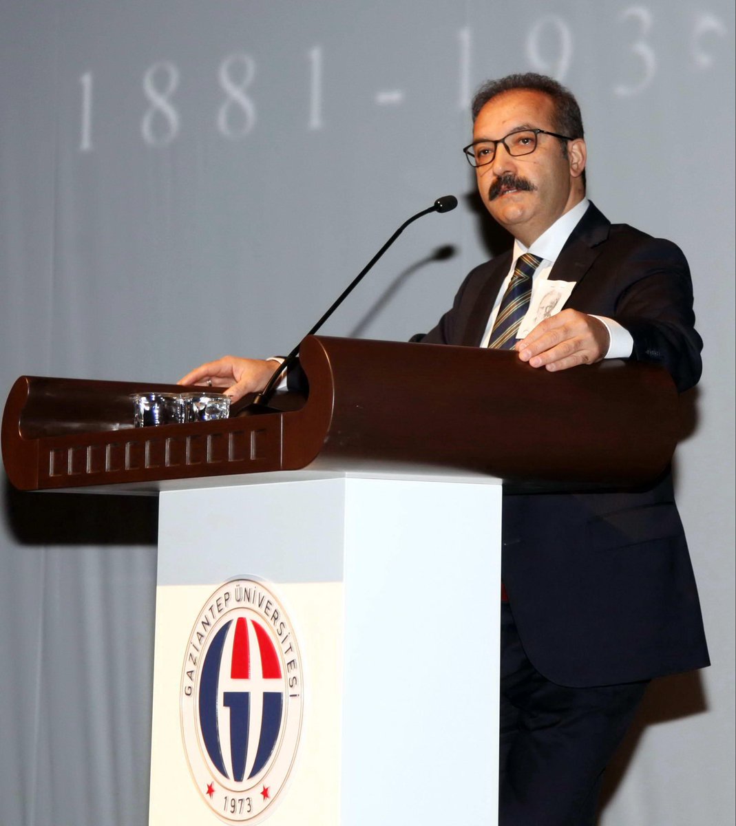 Cumhuriyetimizin kurucusu Gazi Mustafa Kemal Atatürk’ü, ebediyete intikalinin 87. yılında saygıyla anıyoruz.

#10Kasım