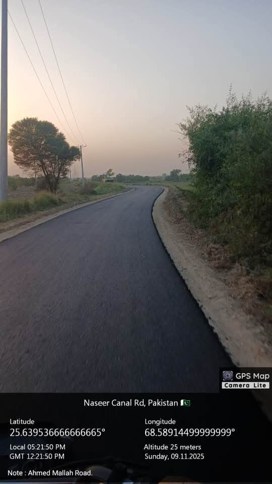 AmirAli1453443's tweet photo. ترقی کا سفر سندھ میں تیزی سے جاری ہے 
سینئر صوبائی وزیر شرجیل انعام میمن اور پیپلز پارٹی رہنما راول شرجیل میمن کی قیادت میں
گوٹھ احمد ملاح، چھٹو میر بحر (UC-70) میں سڑک کا اسپالٹ کام مکمل ✅
#PS61 #ps61_development #SharjeelMemon #RawalMemon https://t.co/vKsq8KHdlv
