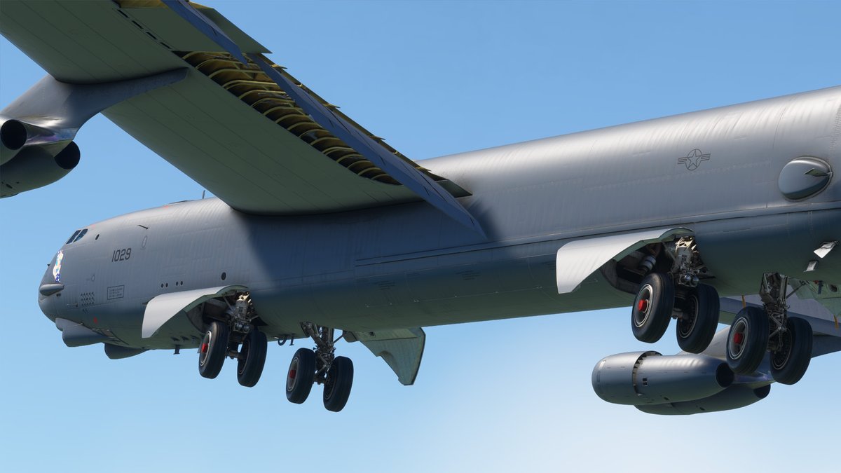 flying_isoko's tweet image. MSFS : B-52G Stratofortress

横風着陸用のクラブステアリングも再現されてるよ🦀
カニ走りにMSFS側が対応していないので、なんとか機能的にも再現出来るように模索中だそうだ。
#MSFS #MSFS2020 #FS2020