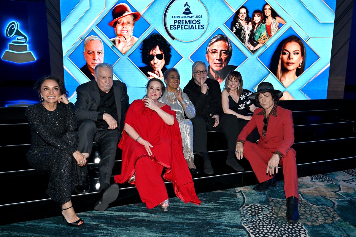 The Latin Recording Academy / Latin GRAMMYs tweet media