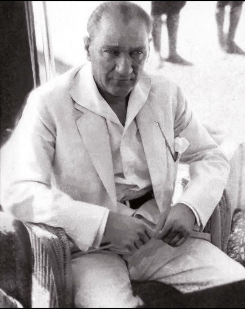 Vatan sana minnettar 🇹🇷 

Saygı ,özlem ve rahmetle …🇹🇷

#10Kasım 
#MustafaKemalAtatürk 
#GaziPaşa