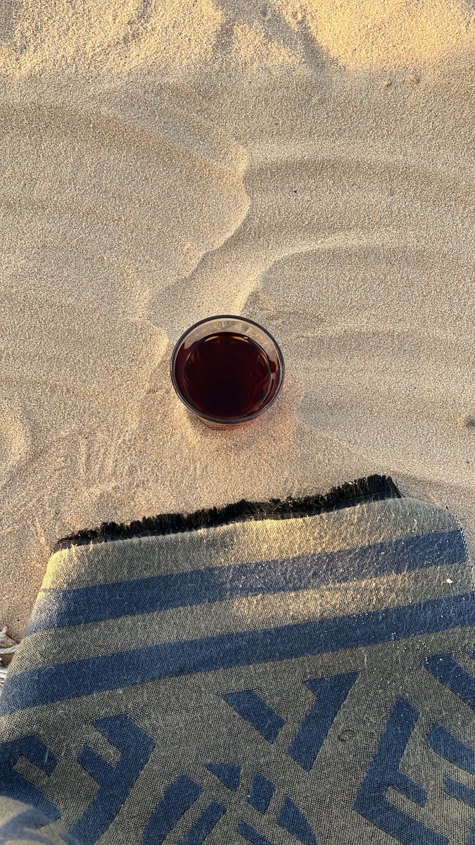 يامنى قلبَ الغريم وياغناته 💙.