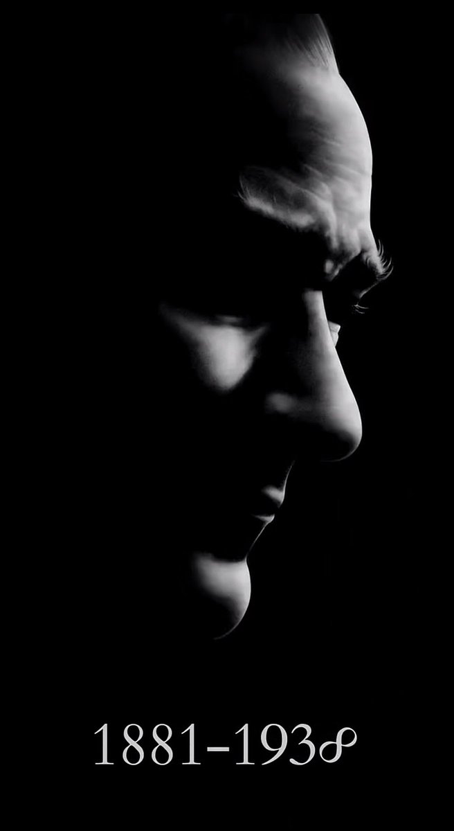 Cansız bedenin bile bir kısmı yerinde kudurtmaya devam ediyor.

Sevgiyle ve minnetle anıyoruz….
#10kasım1938
#Atatürk