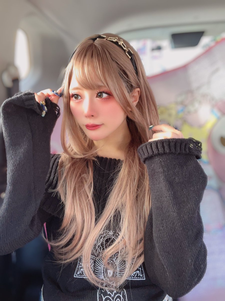 まだｷﾞﾘ秋だと思ってる🍂
背景ﾊﾞｴゼロ！！