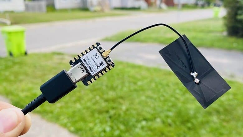 seeedstudio's tweet photo. 🤔 Want instant, room-accurate presence detection for smart homes? @unk1nd used @ESPresense & our XIAO ESP32C3 nodes for millisecond tracking — beating UniFi, iCloud, and @home_assistant app location with BLE fingerprinting, IRKs, and ultra-low power.

Multiple XIAOs now trigger fast automations: cameras turn on when everyone leaves, lights adjust automatically, and even bedroom presence influences nightly routines. plus MQTT integration, IRK setup, and a 3D-printed case.

Full details 👉 https://t.co/AAaBvgzeI8