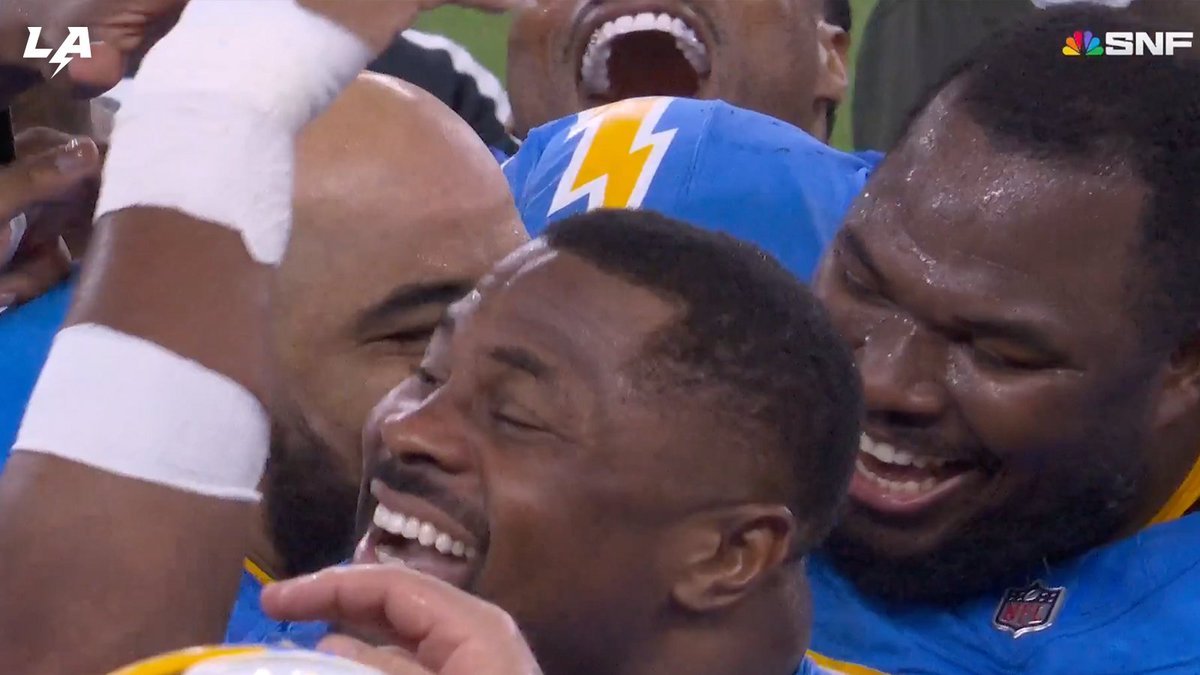 Los Angeles Chargers tweet media