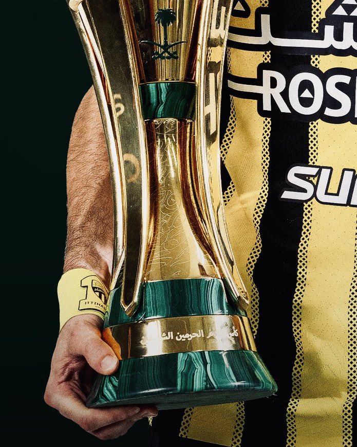 ماحدث السبت قد حدث ولاسبيل لأعاده عقارب الساعه لتجنب ماقد حدث 
 نحن كجمهور محب وعاشق لايُرضينا ماحدث في الديربي لا من ناحيه المدرجات وموضوع التذاكر او من ناحيه نتيجه المباراه وخسارتها
لكنه اصبح ماضياََ وعلينا المطالبه بالتصحيح لكي لايتكرر ماحدث مستقبلاََ
والله الموفق💛
#الاتحاد