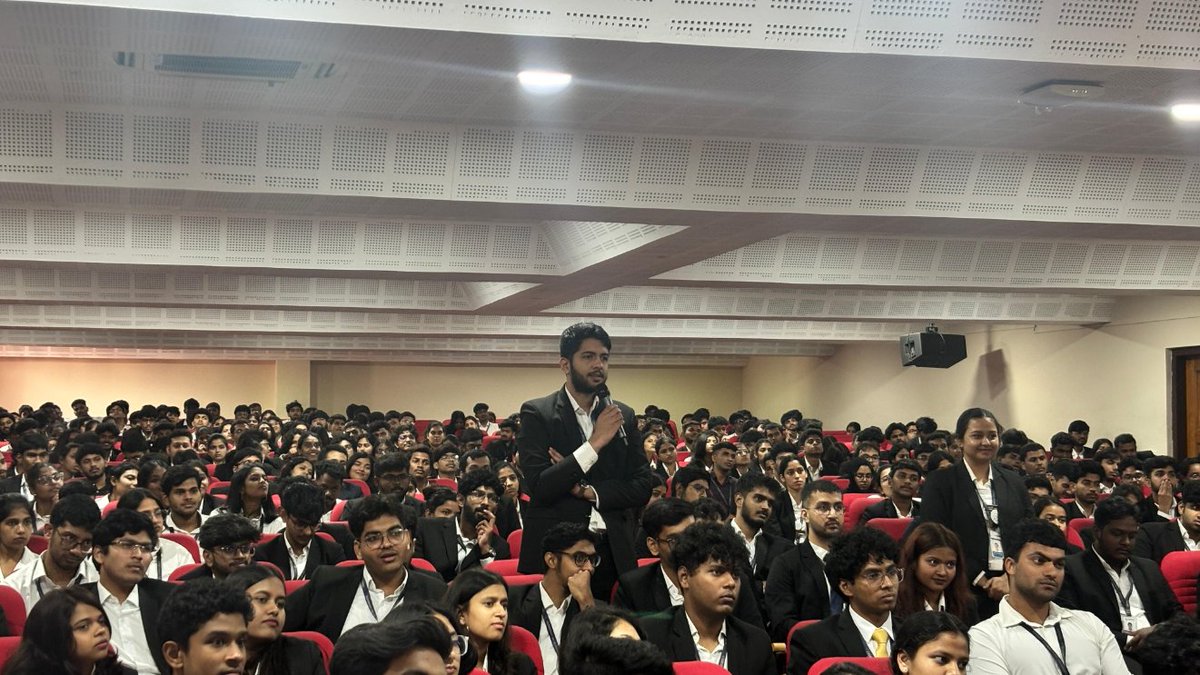 tallysolutions's tweet image. We’ve wrapped up another round of campus hiring for 2026, welcoming talented minds to our Corporate Information Systems (CIS) and Engineering teams from Christ University, Siddaganga Institute of Technology, Army Institute of Technology, Sir M. Visvesvaraya Institute of…