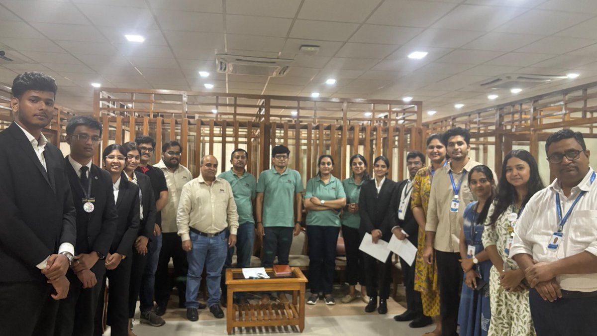 tallysolutions's tweet image. We’ve wrapped up another round of campus hiring for 2026, welcoming talented minds to our Corporate Information Systems (CIS) and Engineering teams from Christ University, Siddaganga Institute of Technology, Army Institute of Technology, Sir M. Visvesvaraya Institute of…