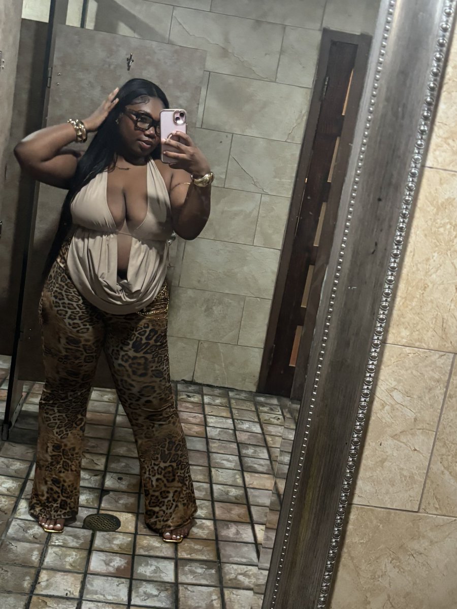 CallMeMyaaa_'s tweet image. Soft glam, wild energy 🤎🐆