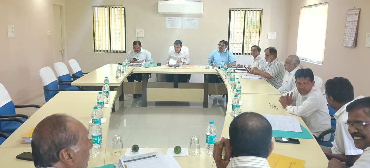 પંડવાઈ સ્થિત શ્રી ખેડૂત સહકારી ખાંડ ઉદ્યોગ મંડળી લિ. ખાતે સાથી સભ્ય ડિરેક્ટરશ્રીઓ, વાઇસ ચેરમેનશ્રી, એમ.ડી.શ્રી, ચીફ એકાઉન્ટન્ટશ્રી તથા ઓફિસ સુપ્રિટેન્ડેન્ટશ્રી દ્વારા મંત્રીમંડળમાં સમાવેશ કરવા બદલ આત્મીય સ્વાગત મળ્યું, જેના માટે હૃદયપૂર્વક આભાર વ્યક્ત કરું છું.