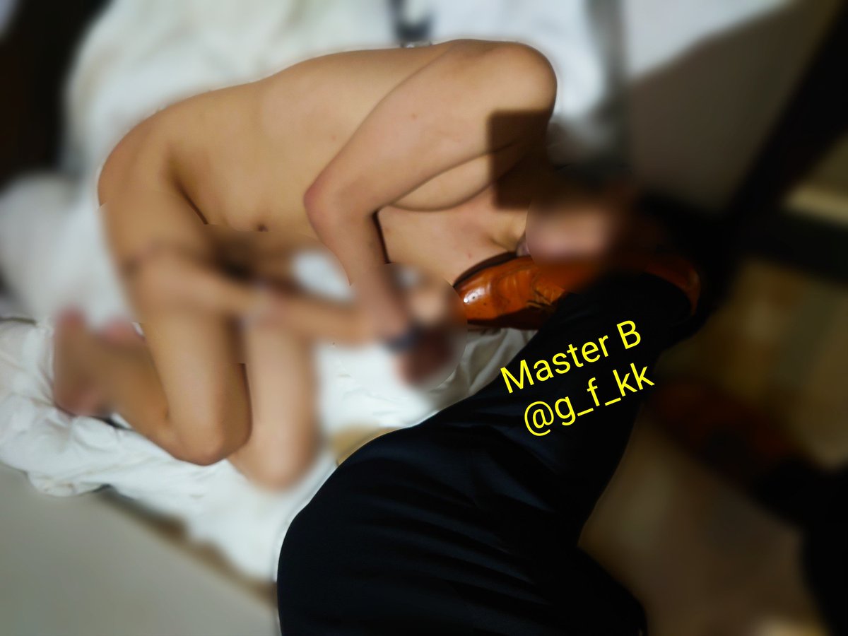 生日月當然要出PO(s)。雖然玩完煩左一排，而家諗返都唔知點解精蟲上腦得咁緊要。但呢隻/位主動追鞋👅既vibe好正。
#舔狗
#淫月
#生日
#搵啲野po
#bdsm
#歡迎聯名