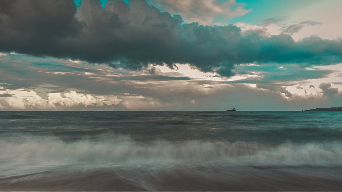 gm amazing friends 

Available on secondary Objkt 📷