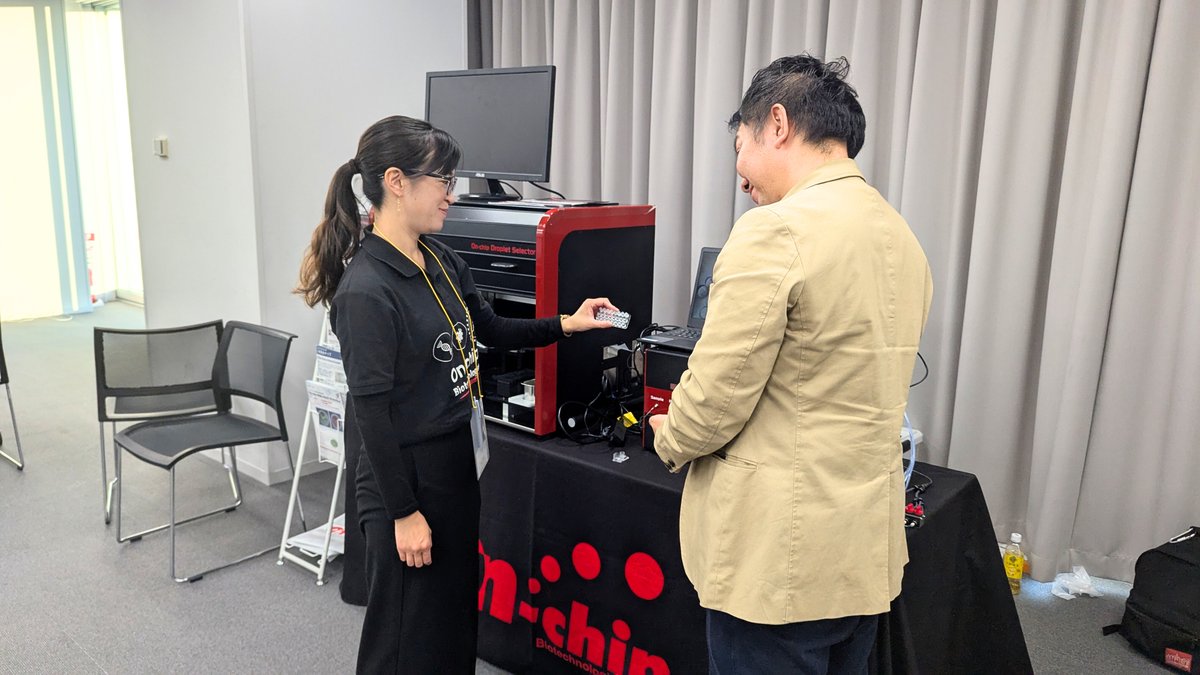 Onchip_Bio_jp's tweet image. 第5回日本ファージセラピー研究会研究集会にて、弊社ブースにお立ち寄りいただいた皆様、ありがとうございました！また次回研究集会にてお会いしましょう🫧 #phagetherapy #bacteriophage