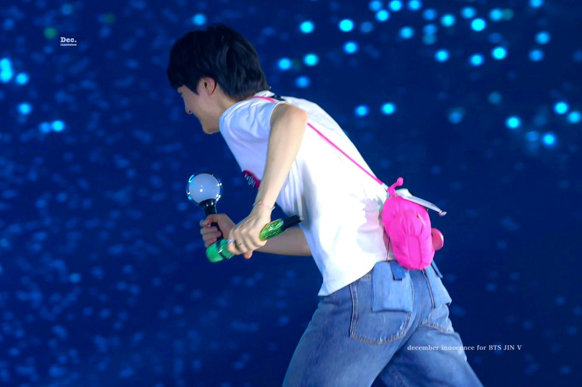 Dec_Innocence's tweet image. 달려줘서 고마워 석진아

I’m voting #Jin for the #2025MAMAVOTE