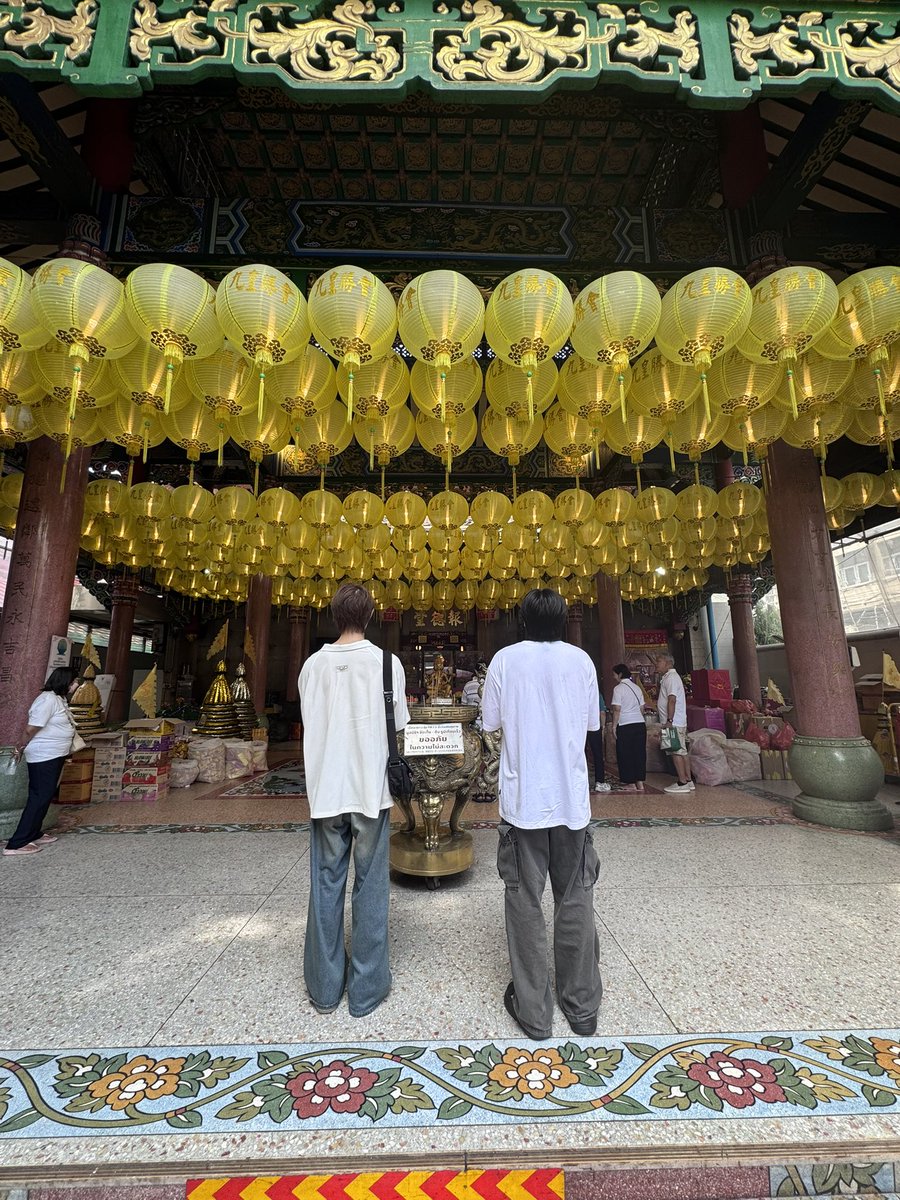 น้องธูปพาเด็กวัดคนใหม่มาทำบุญครับ สาธุ~