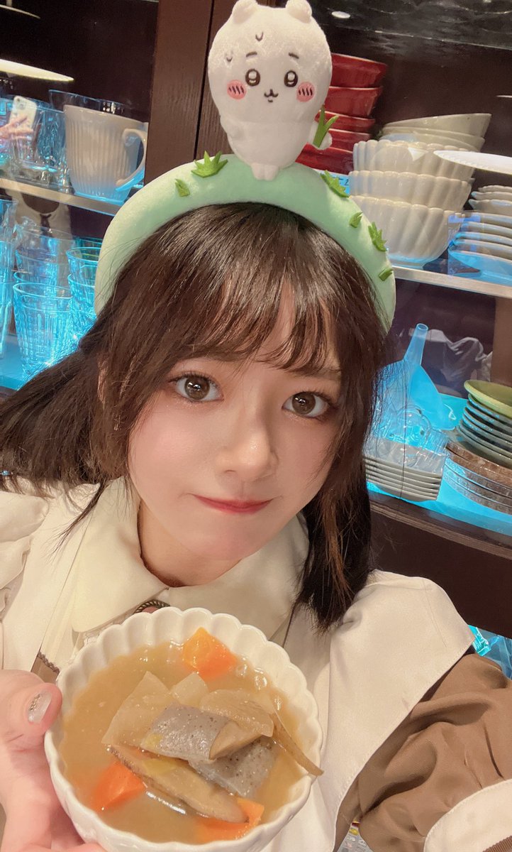 11/7ご帰宅ありがとうございました〜！！
ご飯食べてくれてありがとう🥹イベント後だったり忙しいなか楽しみに来てもらって、初めましての方にもご飯食べていただきたくさんの愛で値下げできました♡笑
気合の入ったごはんだったので、また何かでやりたいな〜！後半は担々麺作ろうと思ってます！