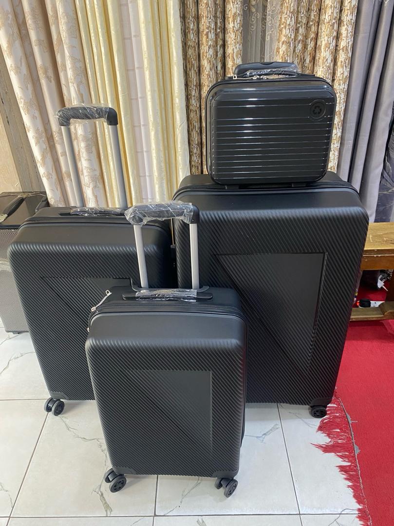 Plastic SILICONE Material 

Full Set  4 Pieces 240,000/=

Size Kubwa 100,000/=
Size Ya Kati  90,000/=
Small Size 70,000/=

Napatikana Kariakoo Mtaa Wa TANDAMTI NA SKUKUU (SWAHILI) Mkabala Na Soko Jipya 

0659647989
<a href="/sokoletutz/">Soko Letu</a>

Delivery Popote 
KARIBUNI SANA