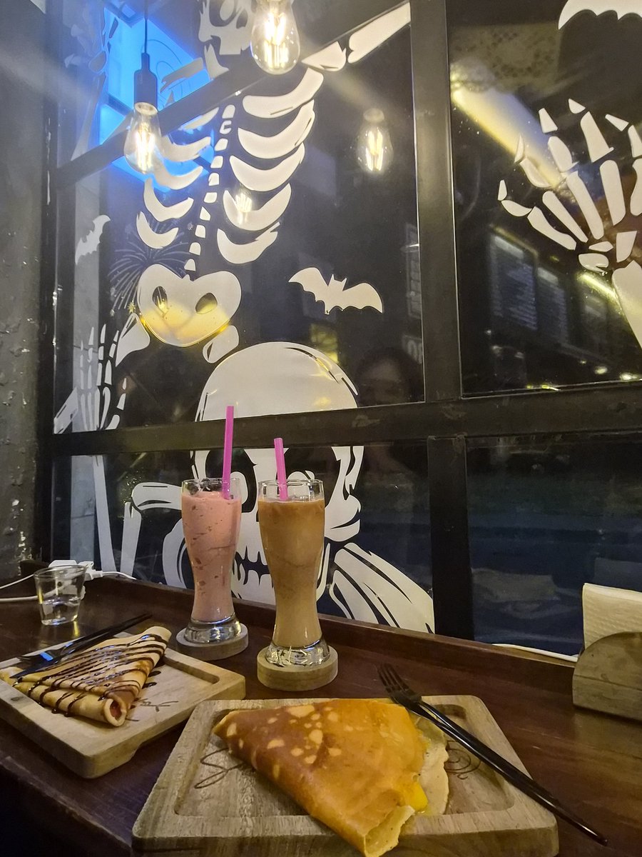 kyoshi_23's tweet photo. Smoothie +crepa y moka frío +crepa.
Charla de primas♡
https://t.co/NoQJ6JQm8Q https://t.co/FZq2uJAoJx