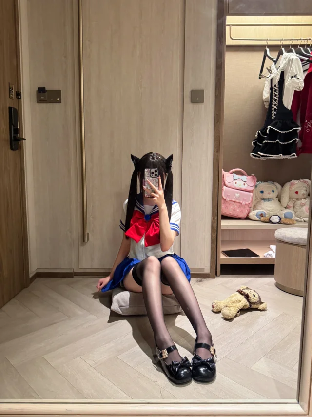 chris3896047's tweet photo. 你还要遇到多少人 才会发现我是最可爱的🐰#萝莉 https://t.co/w17jLo2svN