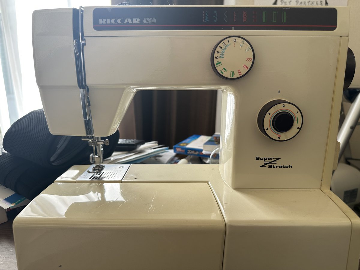 RICCAR R-805家庭用直線ミシン Yahoo!オークション - 1000～ RICCAR リッカー ミシン R-805 手芸 裁縫