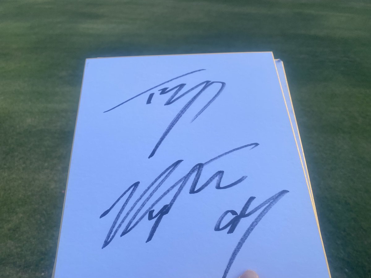 SGLスタジアムきたら 野口恭佑選手にサイン書いてもらいました。最高