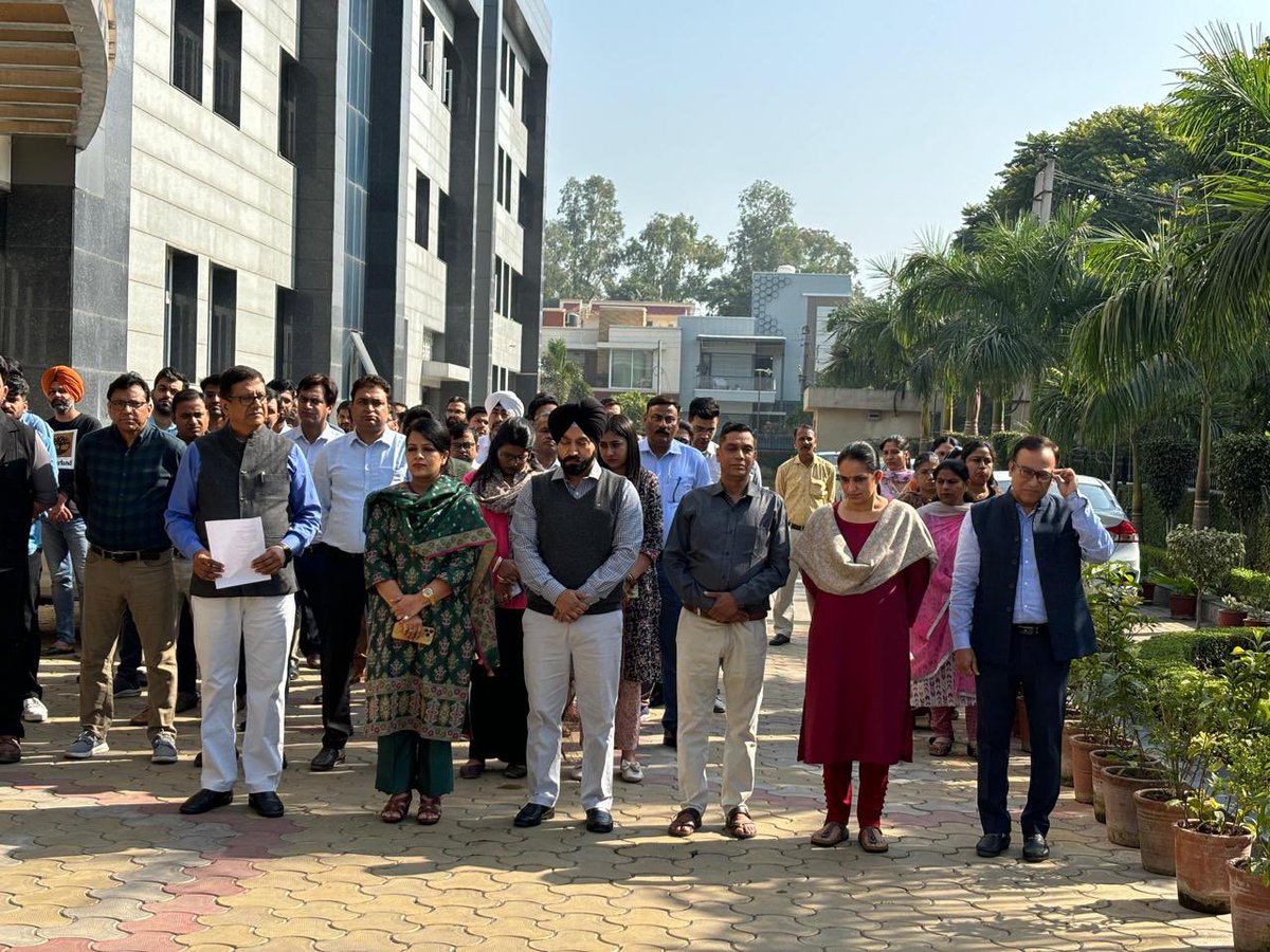 To mark the commemoration of 150 years of our National Song "Vande Matram", the National Song was mass sung by the officers and staff of <a href="/cgstpklzone/">CGST & CX Zone, Panchkula.</a> on 7th November, 2025. <a href="/cbic_india/">CBIC</a> <a href="/PIB_India/">PIB India</a> <a href="/PMOIndia/">PMO India</a> <a href="/nsitharamanoffc/">Nirmala Sitharaman Office</a> <a href="/officeofPCM/">Office of Pankaj Chaudhary</a> <a href="/PIBChandigarh/">PIB in Chandigarh</a> 

#VandeMataram150