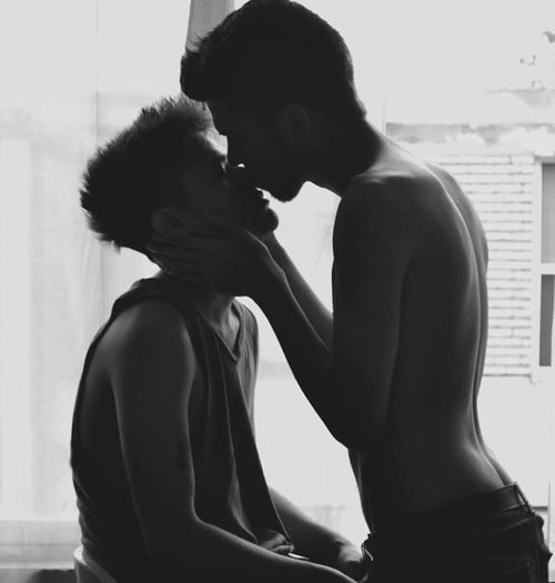 Exile_du_reve's tweet photo. Love is Love https://t.co/3gLajSfSTc