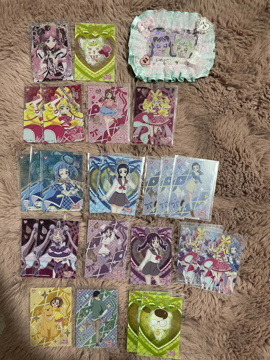 bananap_q's tweet image. 【交換希望※同種異種可※】プリキュア　映画特典
キミプリ　トゥイ缶　ハート缶　ふたご缶バッジ
ブロマイド　ハロウィン　クリカ

求:画像１ぷりん、めろん
譲:画像２〜３　
異種なので難しいとは思いますがお願い致します。
検索からもお気軽にどうぞ！
ツリーにも続きます。