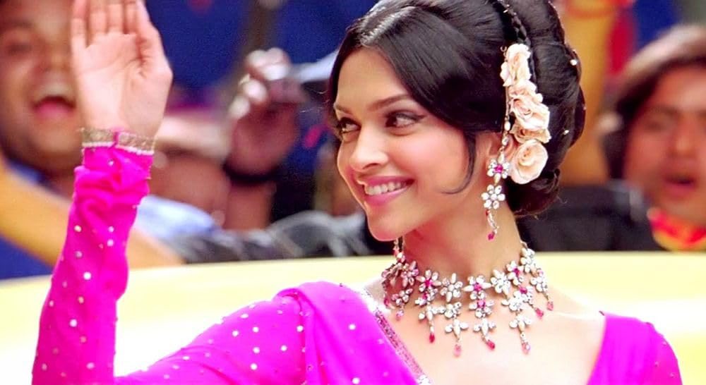 Its_CineHub's tweet photo. LAST OF FEMALE SUPERSTARS 🔥🙏🏻 #DeepikaPadukone https://t.co/wUDLusyuaX