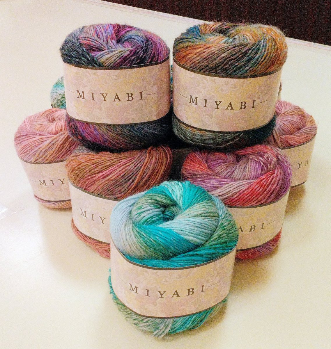 ミヤビ みやびなグラデーションが魅力🪭 あでやかな錦絵のような、美しい段染