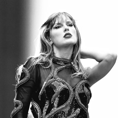 #NewProfilePic happy birthday reputation i love you forever (also this pfp … if ykyk)