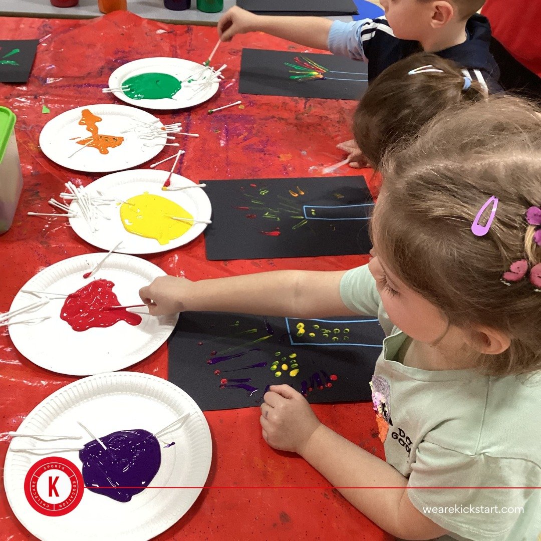 wearekickstart's tweet photo. 🎇 Bonfire Night at @mesne_lea Primary! 🎆
Last week, our children had a brilliant time celebrating — creating colourful firework paintings that filled our classrooms with sparkle and creativity! 🎨💥
#MesneLeaPrimary #BonfireNight #FireworksFun #Kickstart https://t.co/obTP15hZ3n