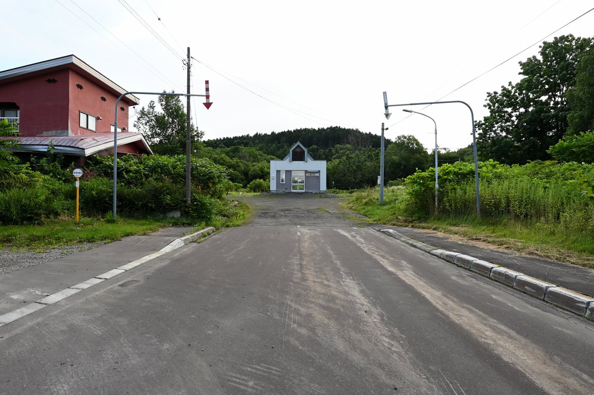 宗谷本線 恩根内駅跡…
ｵｯﾌ…
①2025年7月
②2024年7月