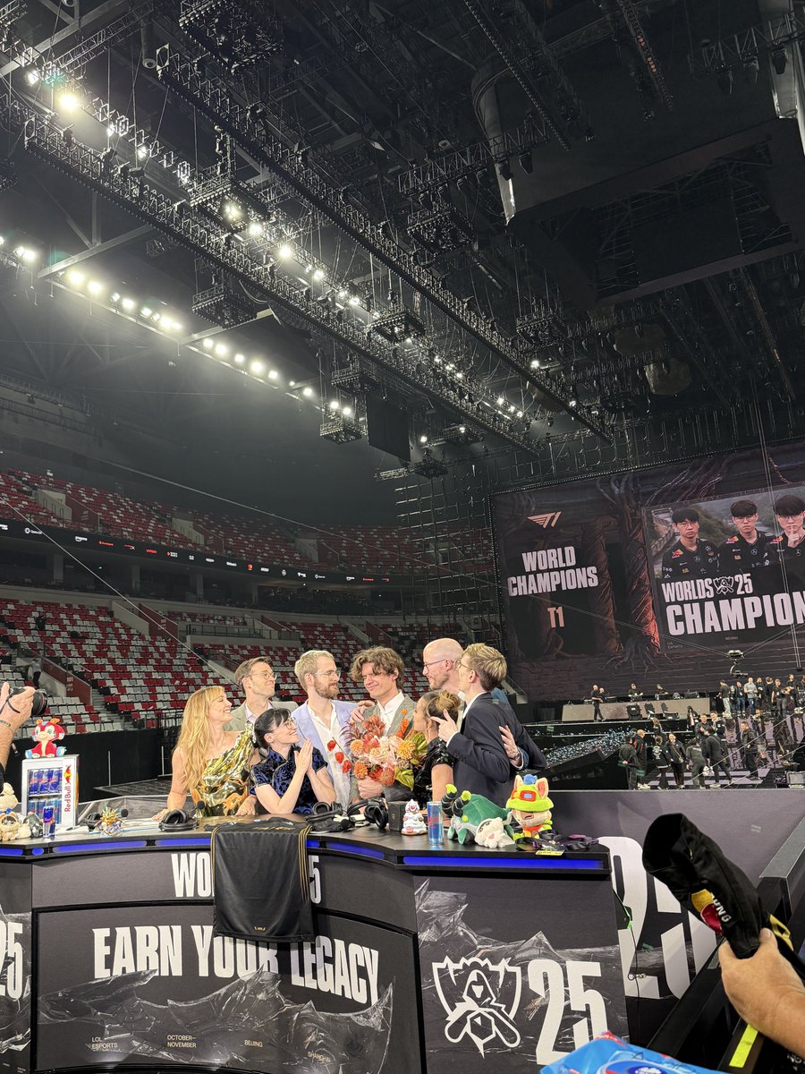 Nicole Constantine tweet media