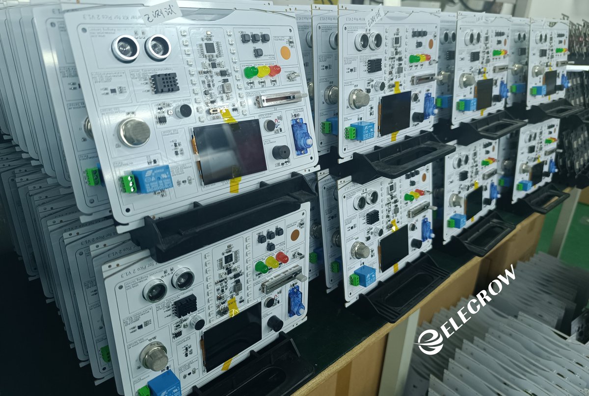 Elecrow1's tweet image. 🚩 Take a behind-the-scenes look at the exciting production process of the Pico 2 RP2350 All-in-one Starter Kit at #Elecrow&apos;s factory!👇#ElecrowPCB
elecrow.com/all-in-one-sta…
