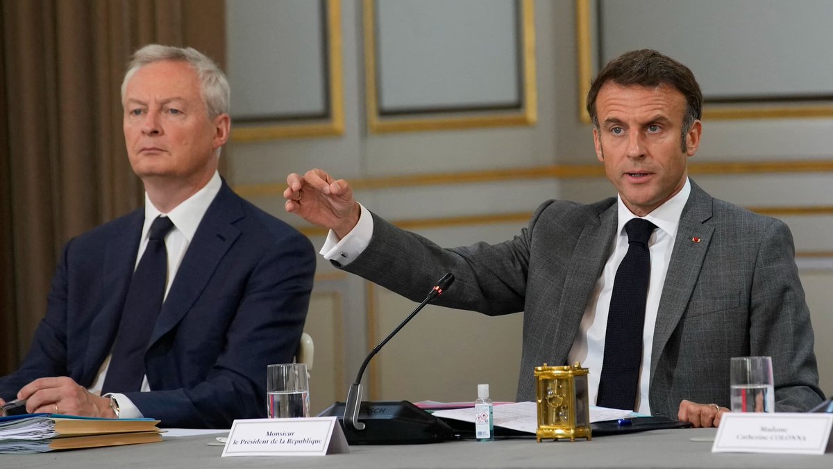 Un "énorme scandale d'État": l'opposition fustige la lettre "secrète" de Bruno Le Maire à Emmanuel Macron sur les finances de l'État
l.bfmtv.com/uquZ