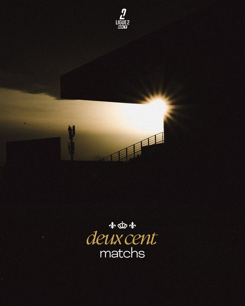 Ce week-end, le Pau Football Club a disputé son 𝟮𝟬𝟬ᵉ 𝗺𝗮𝘁𝗰𝗵 de Ligue 2 BKT face à Guingamp.

5 années d'émotions, d'apprentissage et d'évolution, et encore beaucoup d'autres à suivre on l'espère, pour faire perdurer le football professionnel en Béarn. 💛💙