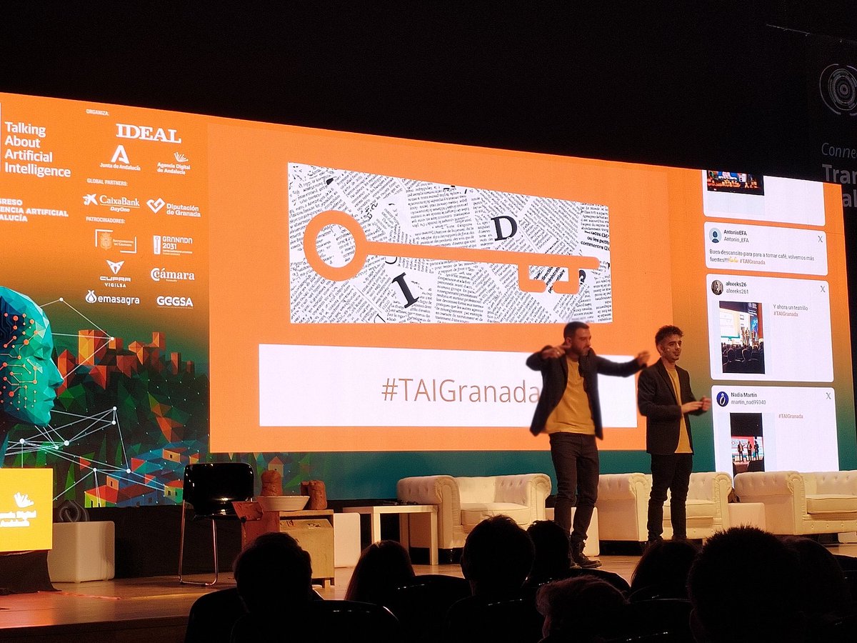 PVCarchunaCalah's tweet photo. #TAIGranada el show del  grupo La Tetera en @TAIGranada https://t.co/jSbROZ5tXB