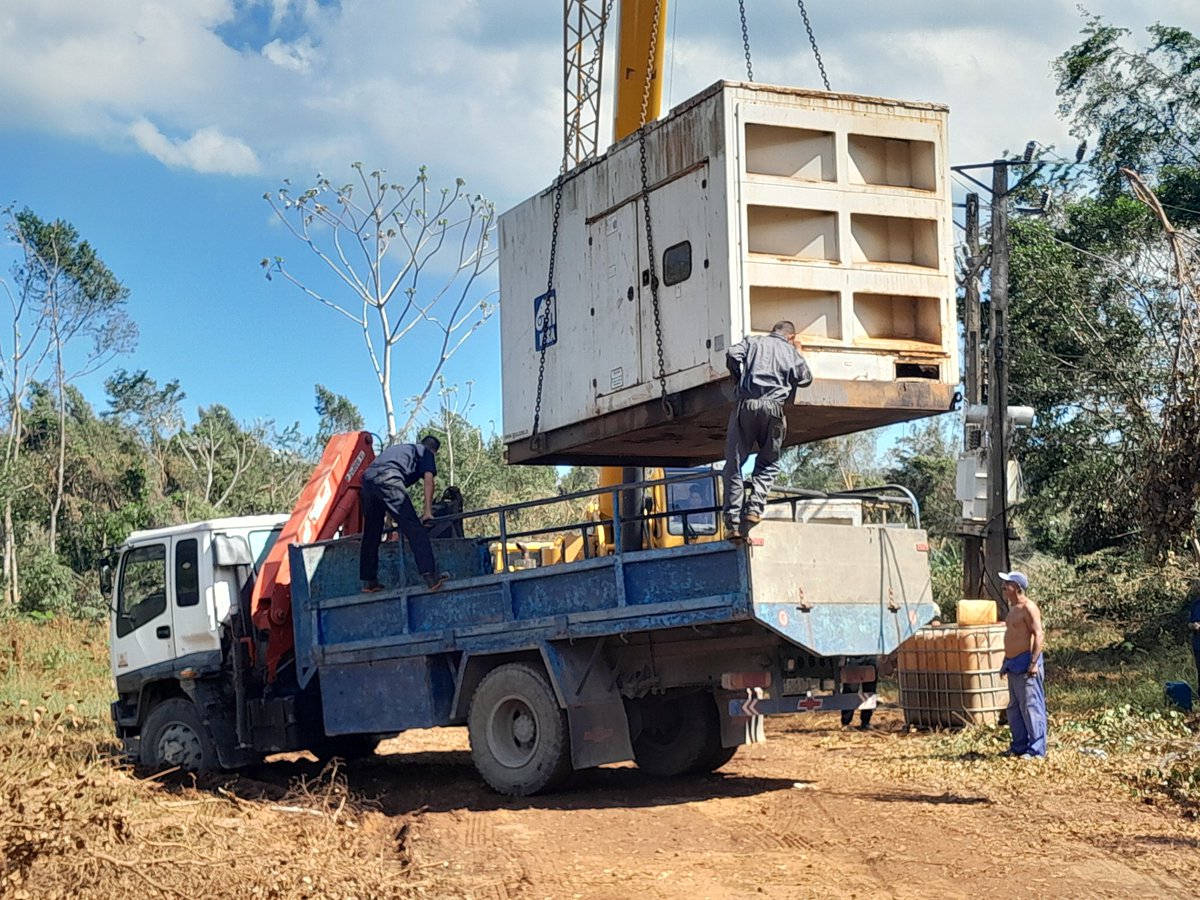 AbadDagmar's tweet photo. Activo de forma parcial bombeo de Nicaro en #Mayarí. Técnicos y eléctricos trabajarán hoy en completar las tareas de #Recuperación allí y habilitar también el bombeo de #Levisa. Llevar agua a nuestra gente es prioridad. #HolguínSí #Cuba @adianes_o @QueipoRuiz @milagrosyanet83 https://t.co/izuvBaY2Vi
