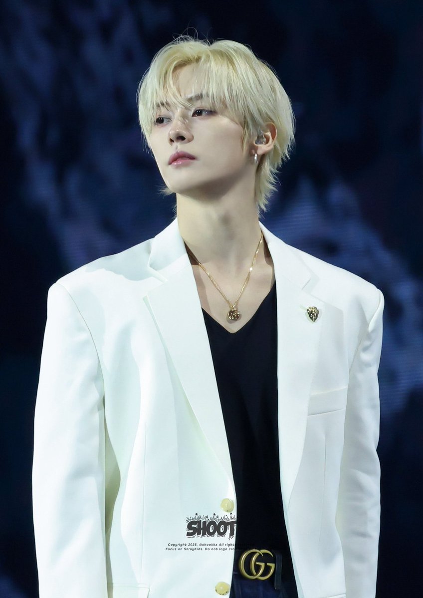 Gucci finally posted about this! and he is the first celebrity to be posted🙂‍↕️

btw this LeeKnow look has gone viral on twitter and tiktok with many likes and views, the look is simple yet really elegant just what suits LeeKnow best, it’s made for him after all 🤍