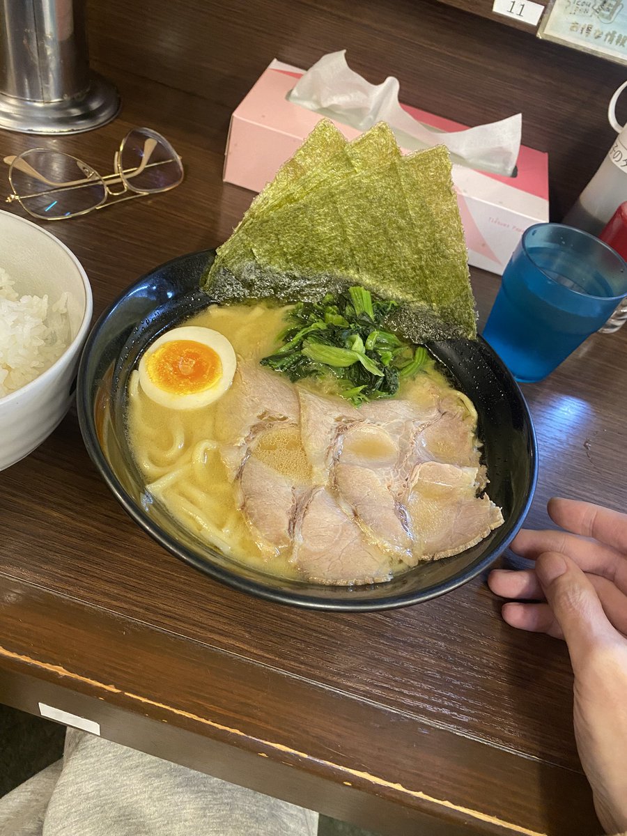 gekokujo34's tweet image. 3ターン目からシャバで過ごして約1ヶ月
この１ヶ月体重を眺めていて、とりあえず60キロ台で下げ止まった模様

ふつうふつうおおめ
ライス大
鶏油の甘さがさいこー🖕😁