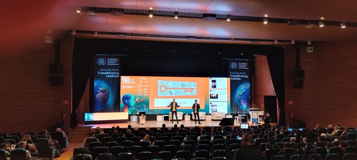 Seguimos en #TAIGranada 
Improvisación #latetera